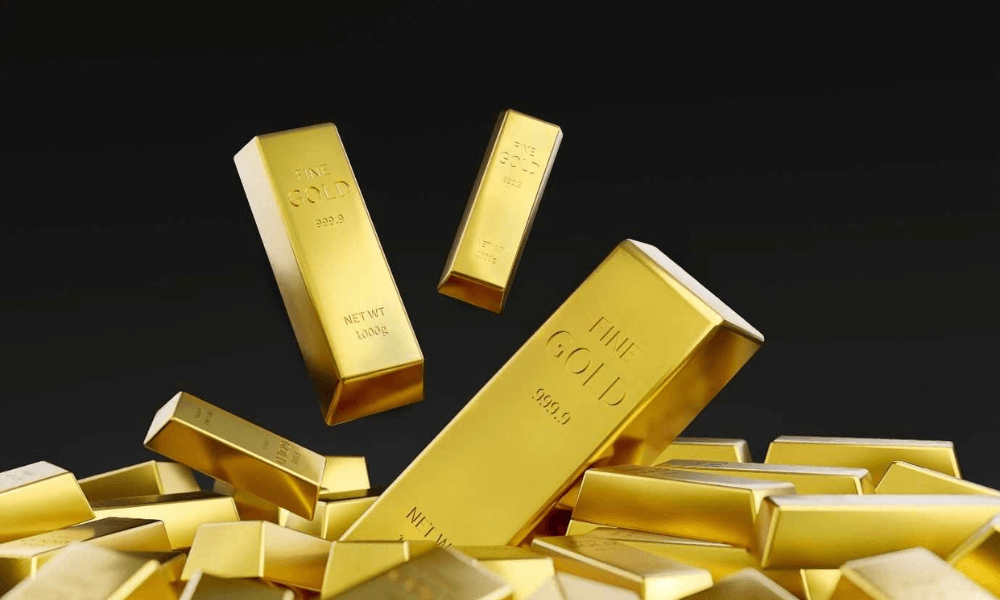 Gold Down Amid Big Interest Rate Hikes Expectations